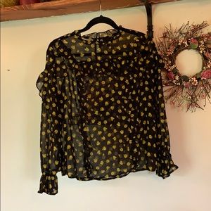 🌻NWOT, WHO WHAT WEAR, Shear Top